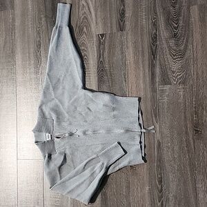 🦇 Azul By Moussy Zip Front Sweater 🦇